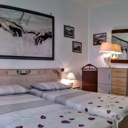 Happy Days Verona Couette-café 3*